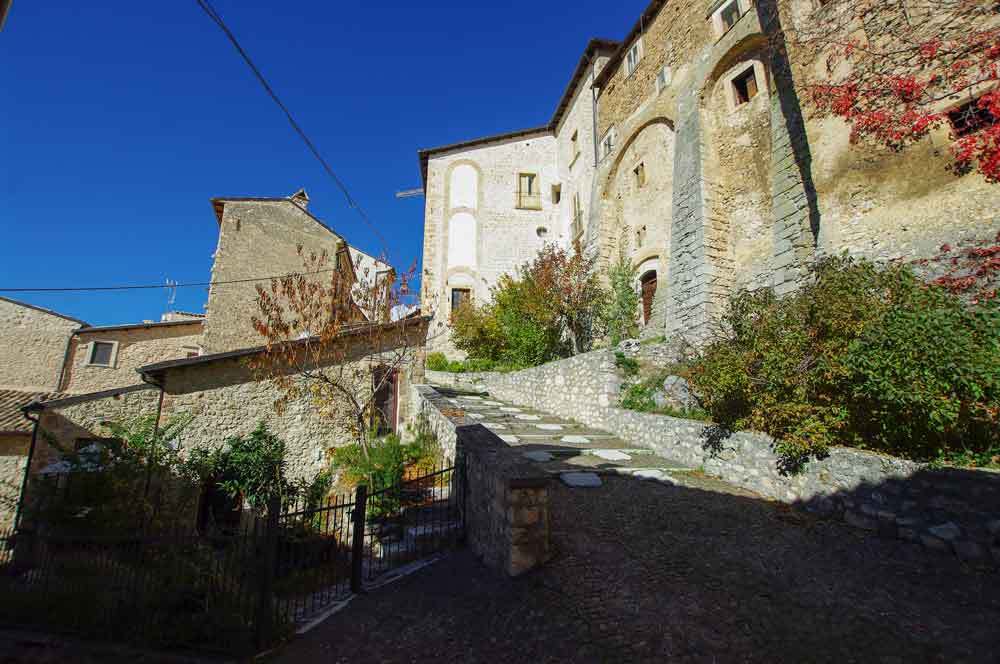 Borgo-di-Navelli-36