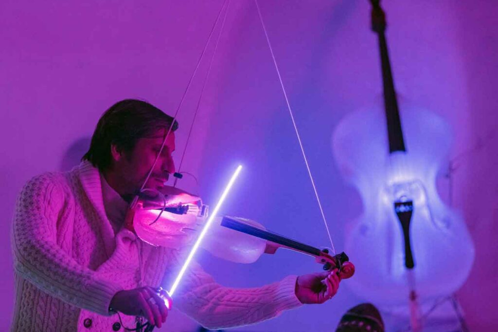 Cortina 2021: Andrea Casta “Il violinista luminoso”