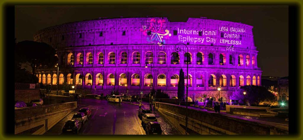 Roma, “Il Colosseo si colora di viola”,
