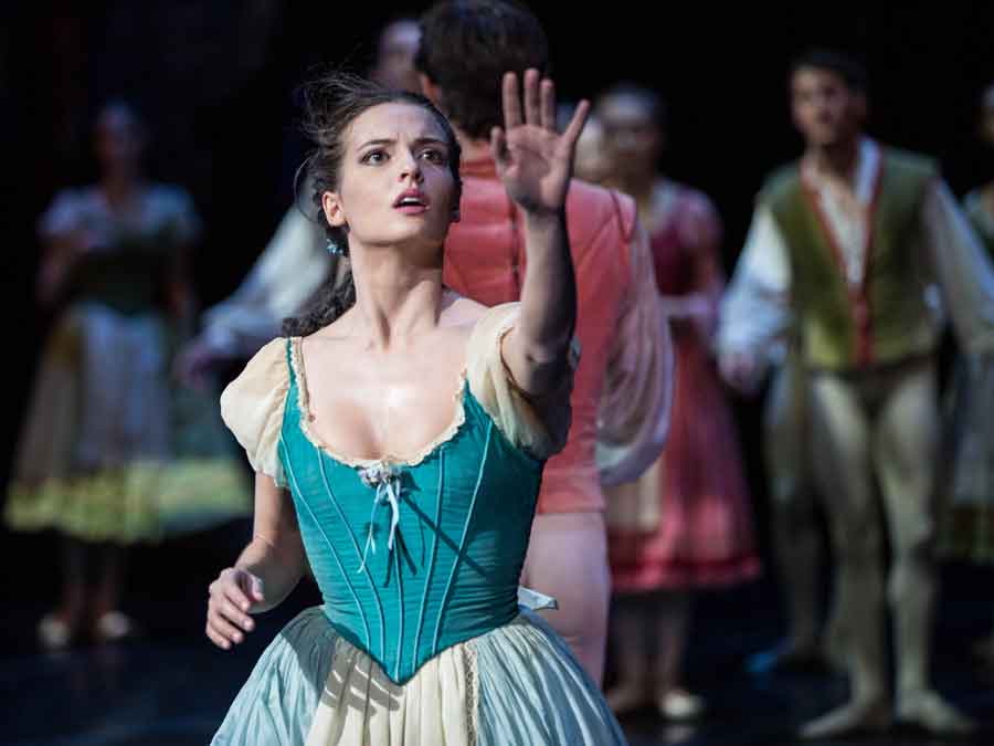 Carla Fracci, un omaggio con “Giselle. Insieme alle stelle romane il debutto di Natalia Osipova e il ritorno di Jacopo Tissi. 21 ottobre