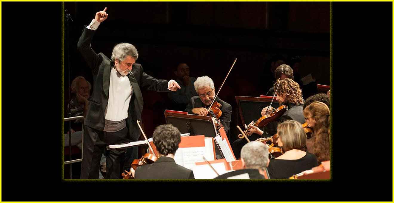 Fabio Maestri dirige l’Orchestra Roma Sinfonietta.
