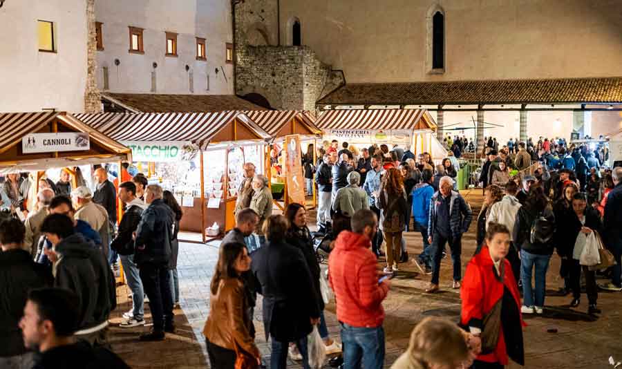 Dolci d’Italia 2026 a Spoleto festival della pasticceria nel centro storico