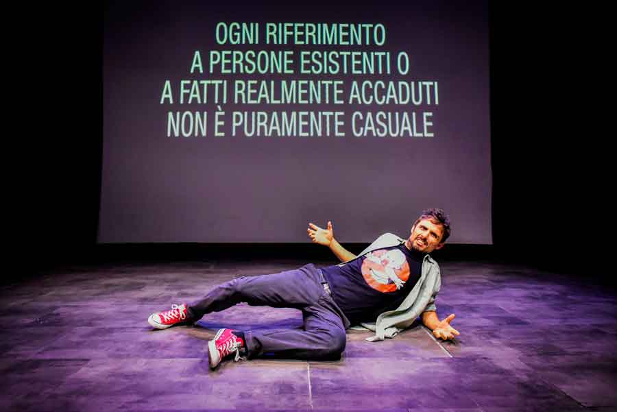 Daniele Ronco al Teatro Vittoria con La parabola discendente di un padre ambientalista