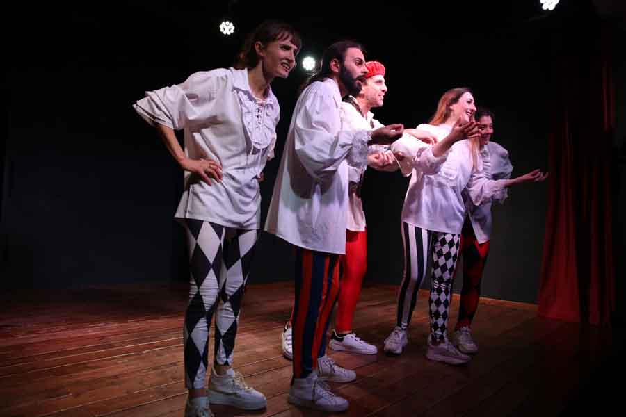 Shake It Out al Teatro Trastevere dal 5 all'8 novembre 2026